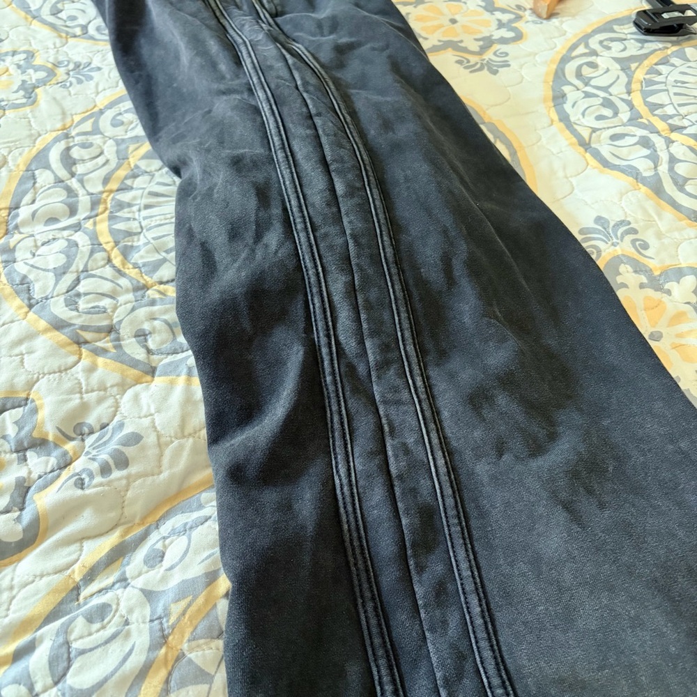 Umgee Mineral Washed French Terry Knit Pants, Ash, Small - Picture 10 of 12